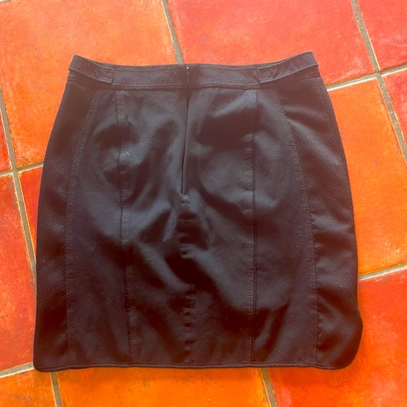 White House Black Market lined black skirt sz 12 - Picture 2 of 8